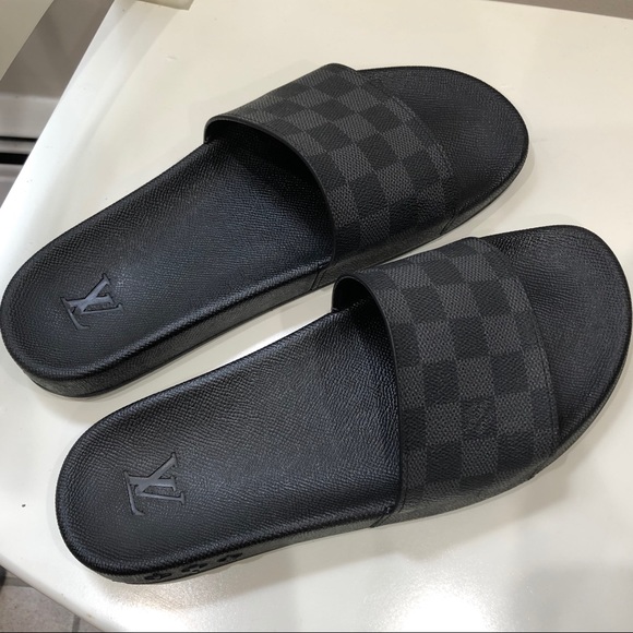 louis vuitton checkered slides